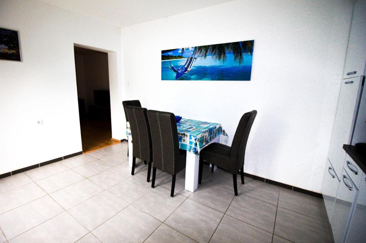 Apartman Mirno More Selce Kültér fotó